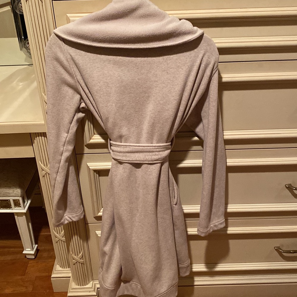 Ugg Robe - Picture 4 of 4